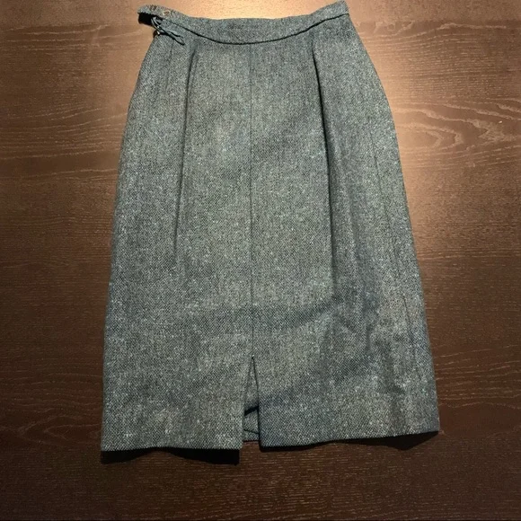 Vintage Dereta of London Suit Set